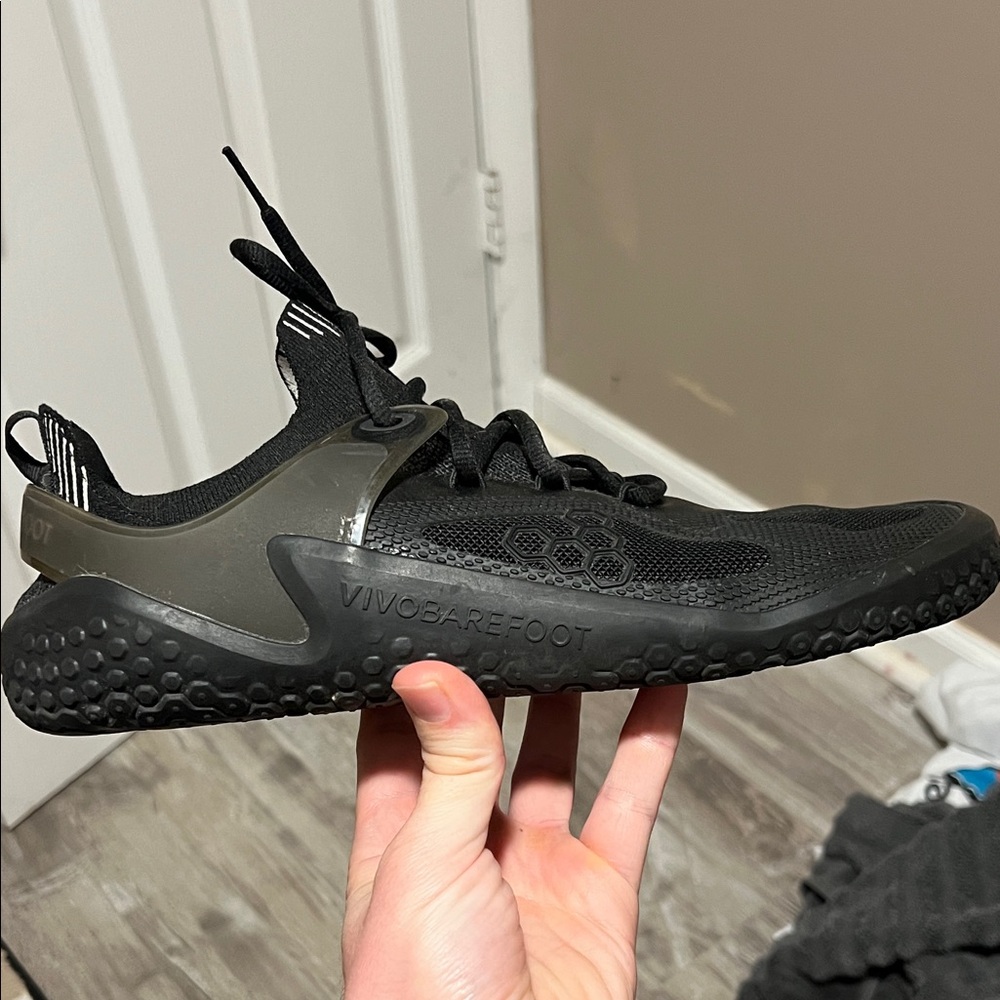 Vivobarefoot Motus
